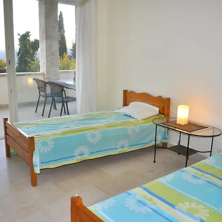 Lemoni * Пелекас