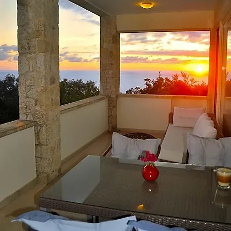 Lemoni Inn