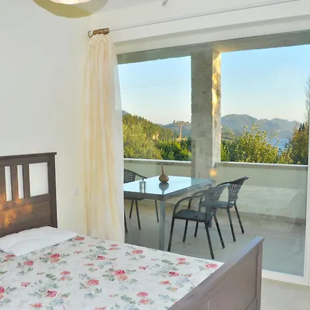 Lemoni Penzion Pelekas